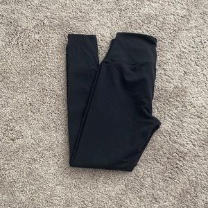 ALO Black Leggings